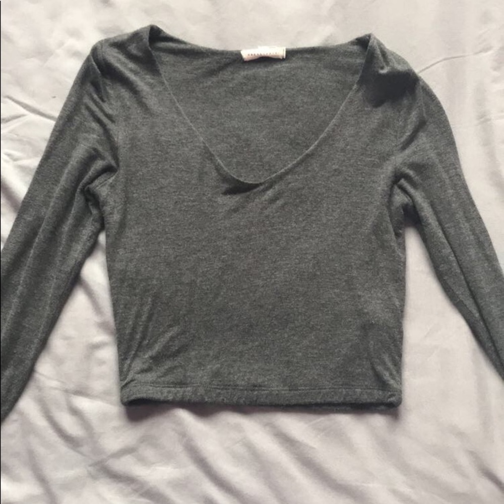 cropped and fitted shirt
